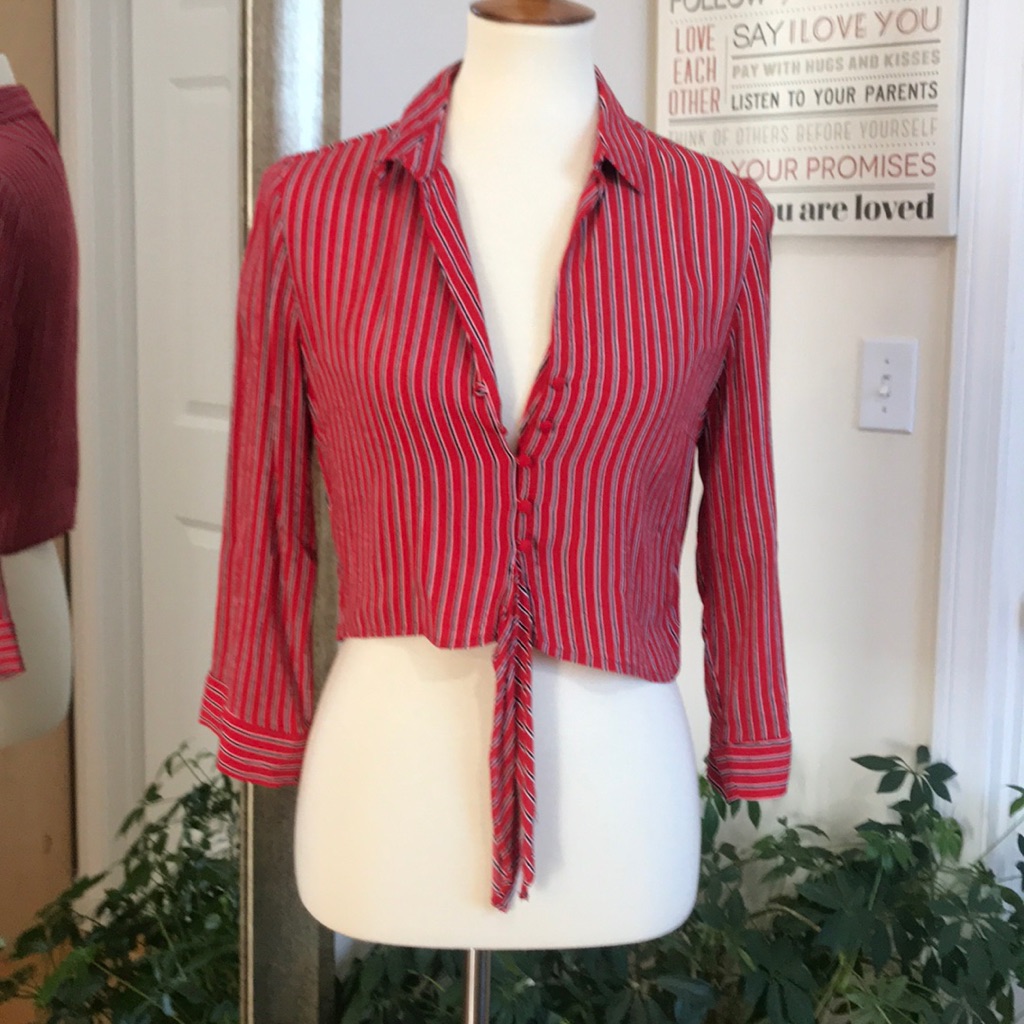 Button Up Crop
